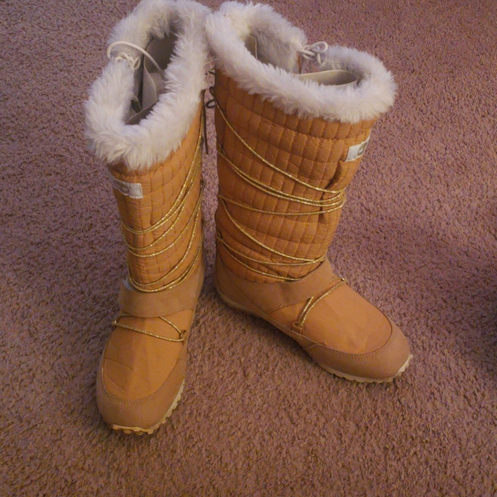 Timberland boots women's sz 9 or 10